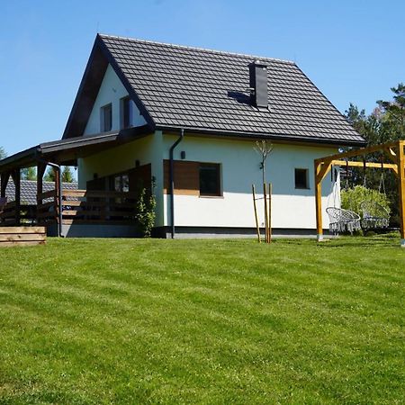 Domek Z Kominkiem Nad Jeziorem Z Jacuzzi Ogrodowym Sumowo  Exterior photo