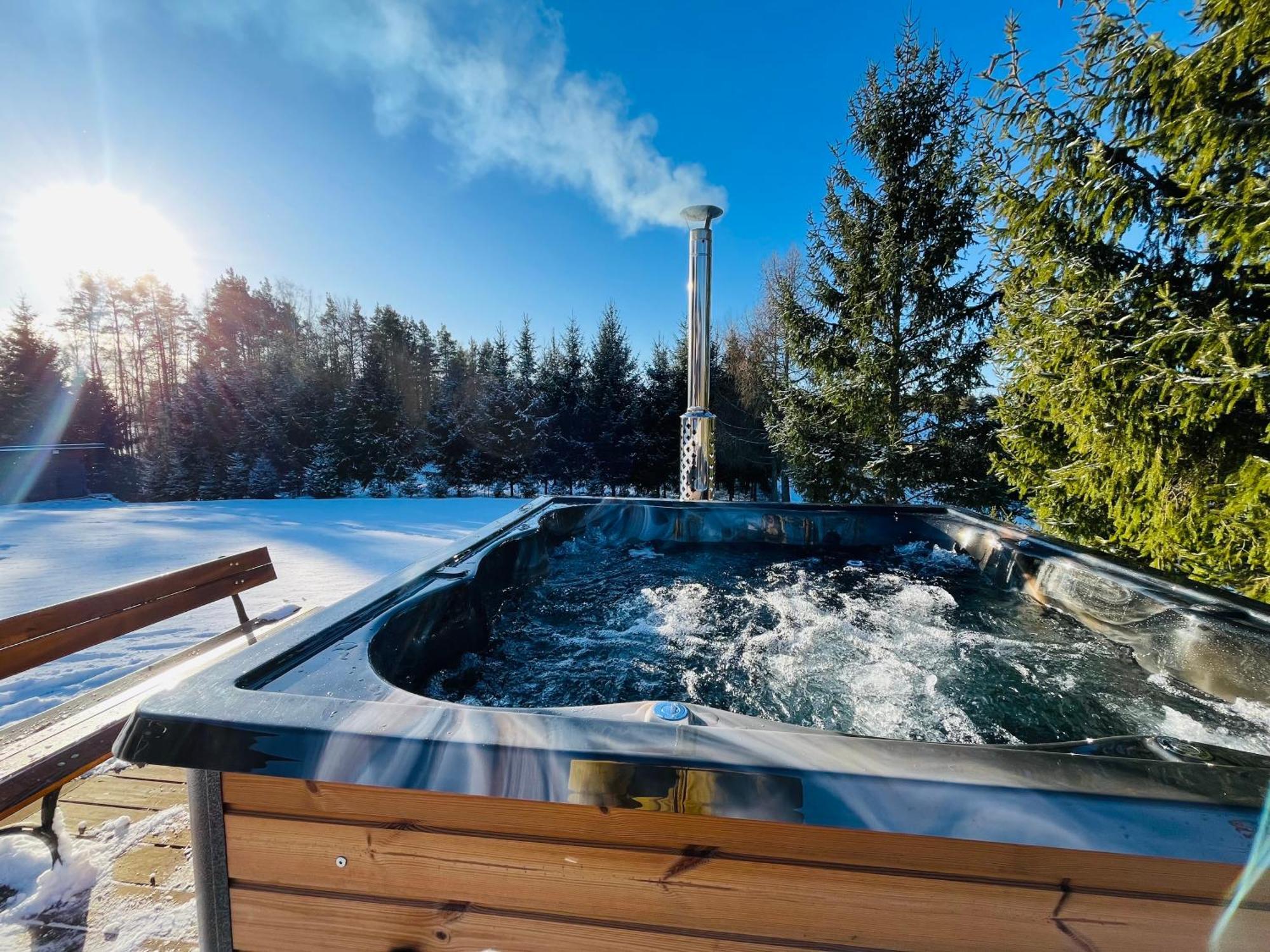 Domek Z Kominkiem Nad Jeziorem Z Jacuzzi Ogrodowym Sumowo  Exterior photo