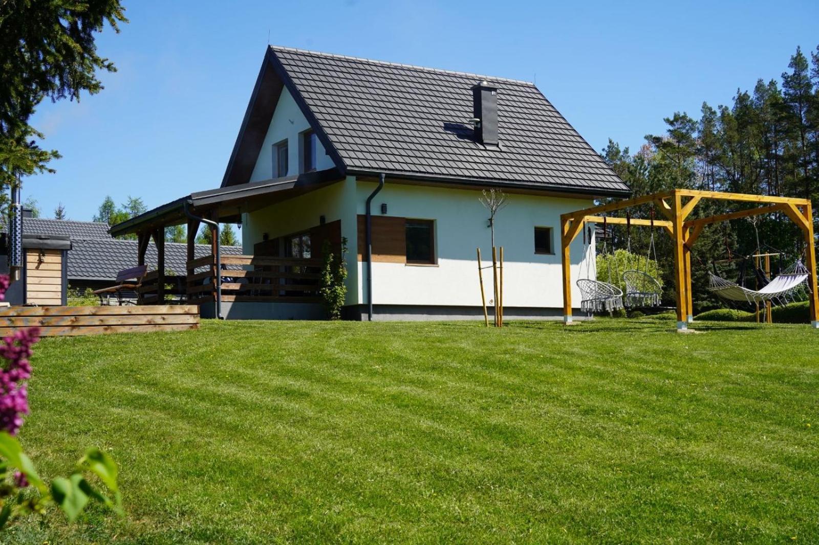 Domek Z Kominkiem Nad Jeziorem Z Jacuzzi Ogrodowym Sumowo  Exterior photo